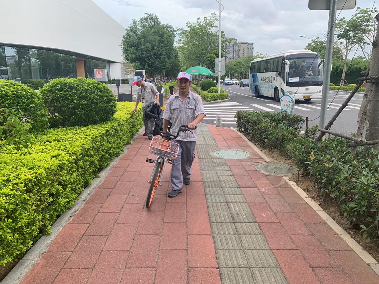 元翔厦门空港团委组织开展“美丽空港”主题志愿者活动