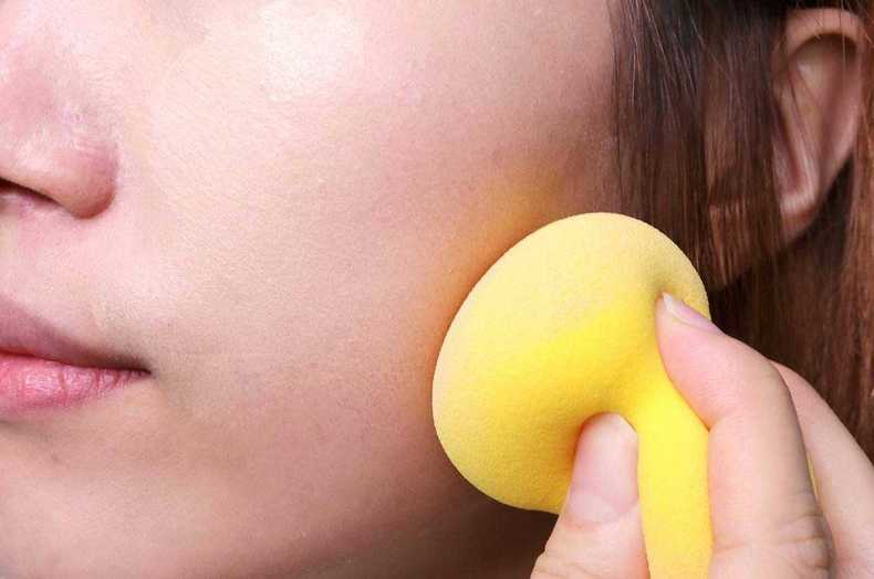 美妆蛋化底妆不卡粉教程,美妆蛋吃粉厉害是怎么回事