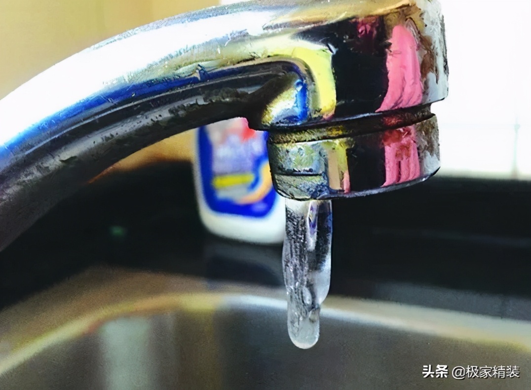 冬天水管被冻住热水器用不了,空气能热水器冬天冻住了怎么办