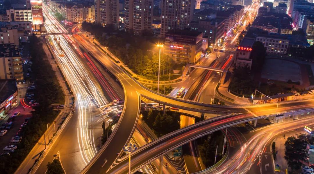 房地产财务风险分析与防范论文,房地产开发风险论文