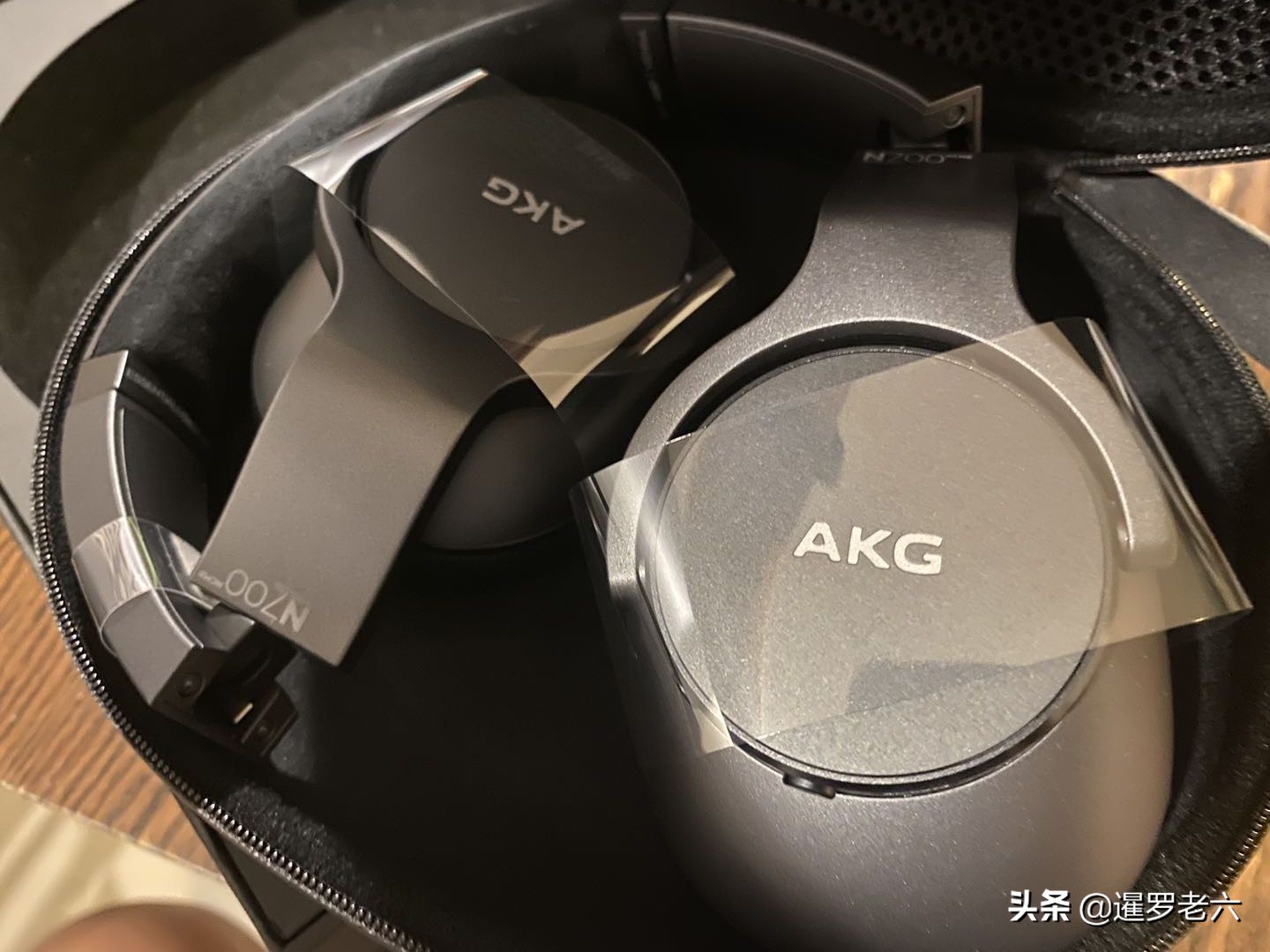 在曼谷逛商场,竟然还能捡到漏?AKG降噪耳机,比国内便宜太多