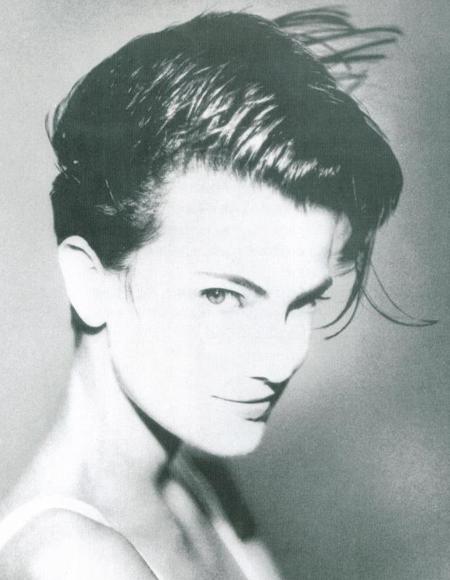 沙宣发型炫酷,凌乱随意沙宣短发