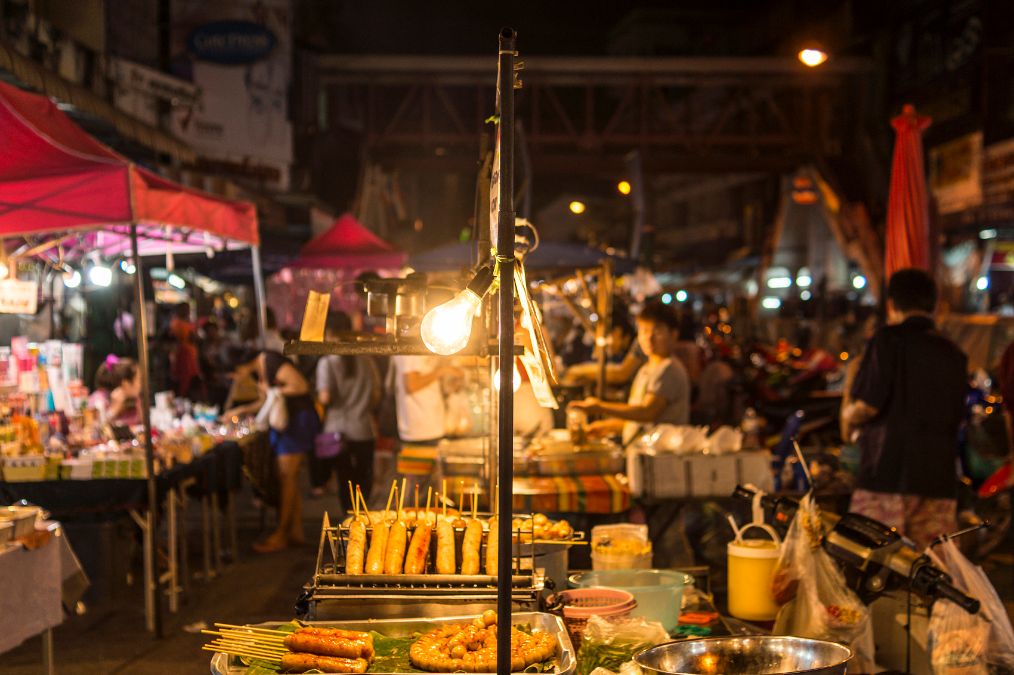 摆摊真的赚钱吗,还愿意去摆摊吗