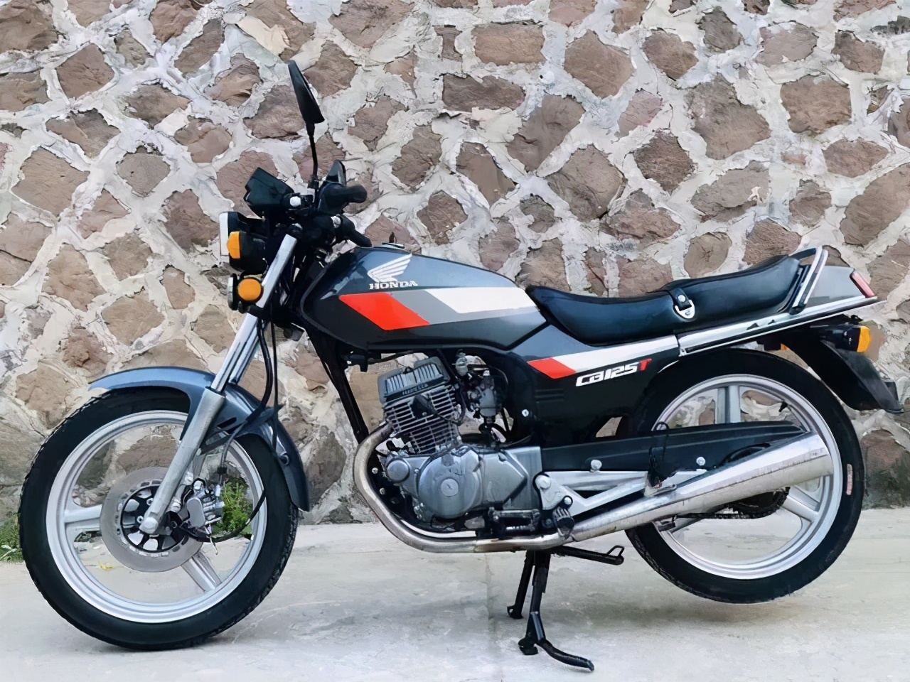 摩托车回忆杀,看着看着就哭了