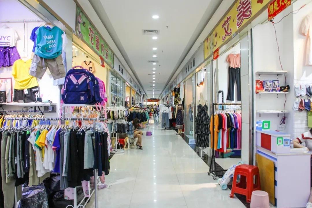 霞山外贸纺织城、服装城618狂欢节，消费满58元抽奖，100%中奖