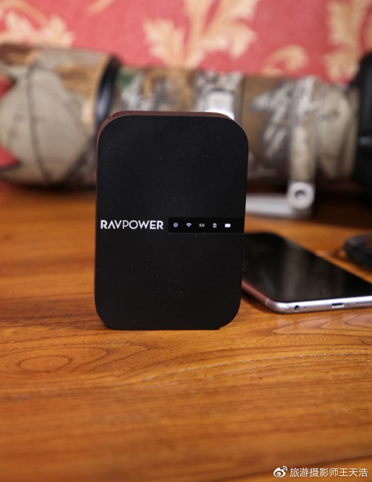 户外摄影向笨重电脑说拜拜,RAVPower无线WiFi-文件宝评测来了