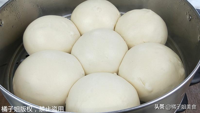 馒头的神奇做法,不用酵母粉不用老面,快已失传的方法,个个蓬松