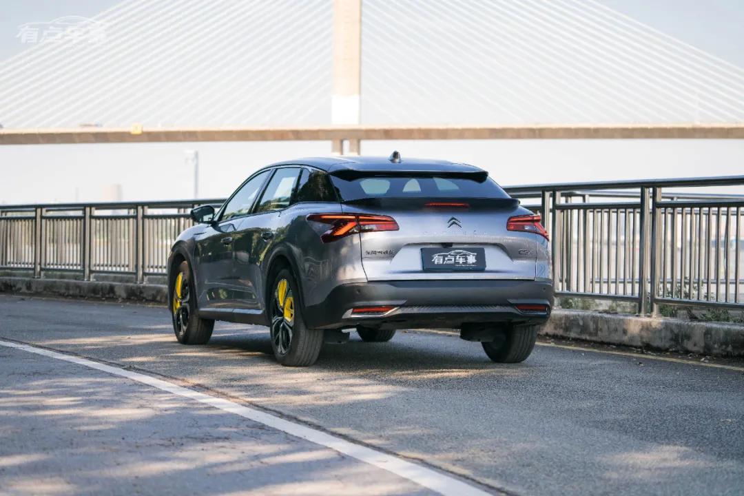 凡尔赛c5x和5008选哪个,凡尔赛c5x能让雪铁龙翻身吗