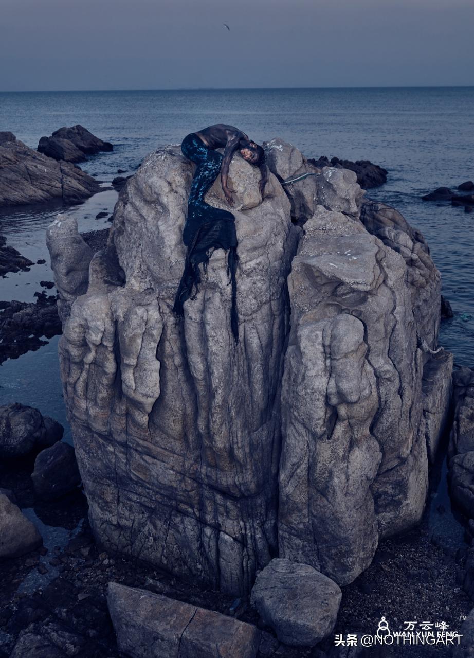 给明星做造型的“垃圾”行为艺术家?雷人背后的那一份深刻……