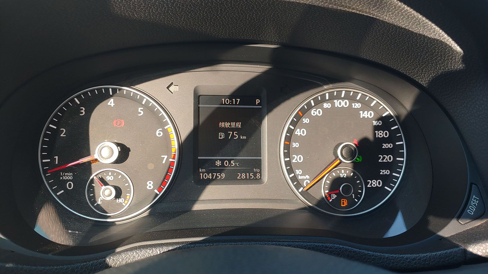 这辆*萨特帕**御尊版1.8T性价比不错：大半喷涂5年半价