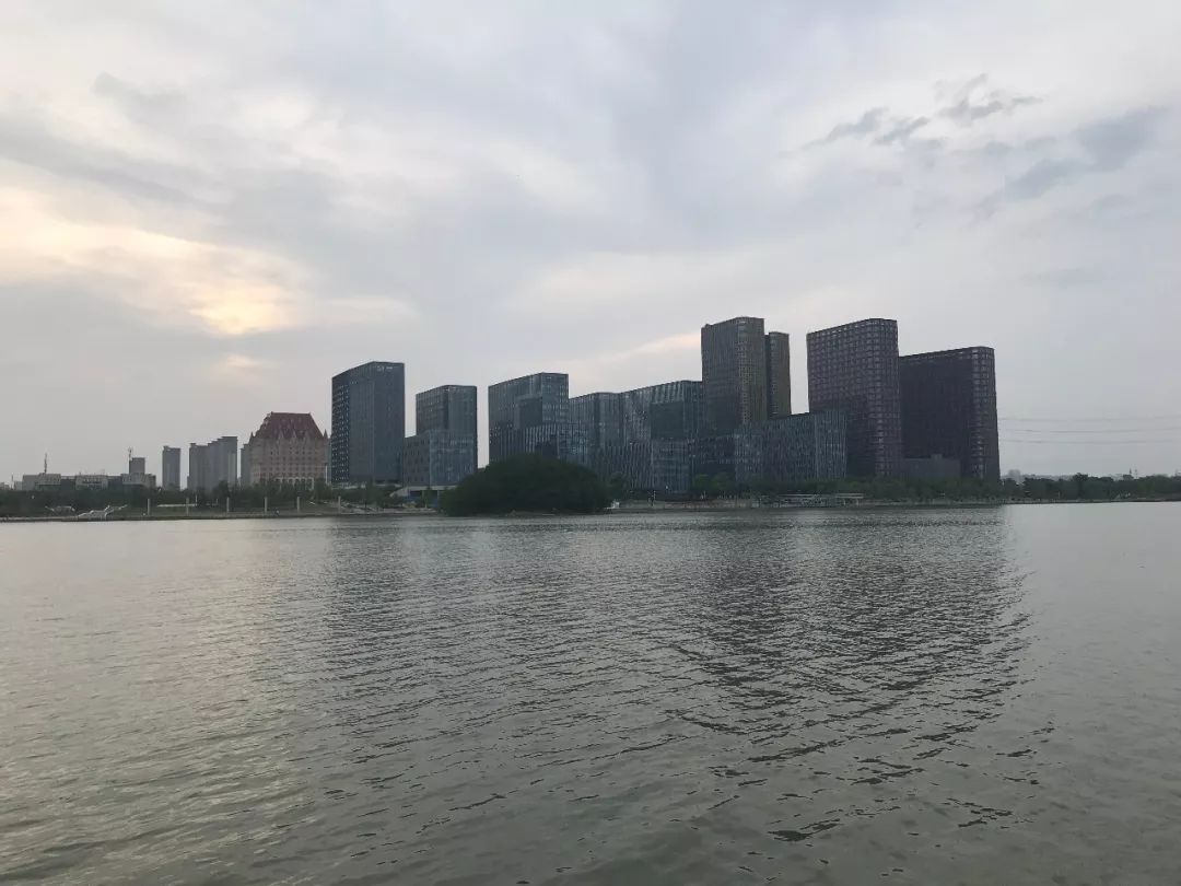 南京九龙湖二手房子值得买吗,南京江宁九龙湖现在房价如何