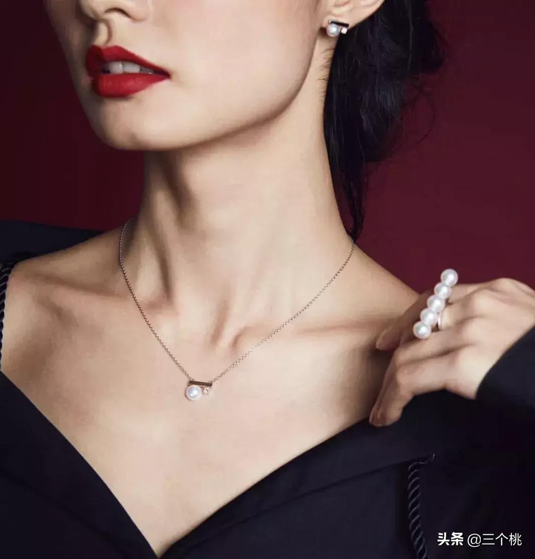 今年流行的饰品推荐最新款 (好看又显脸小的饰品)