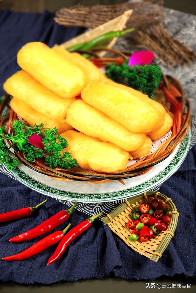 杨修之死一人一口酥的故事,杨修一人一口酥视频