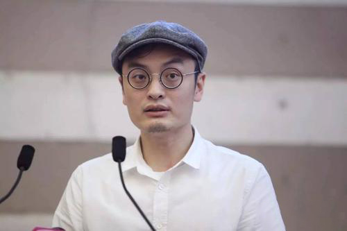 大疆创始人汪滔玩无人机,大疆无人机创始人汪滔本科