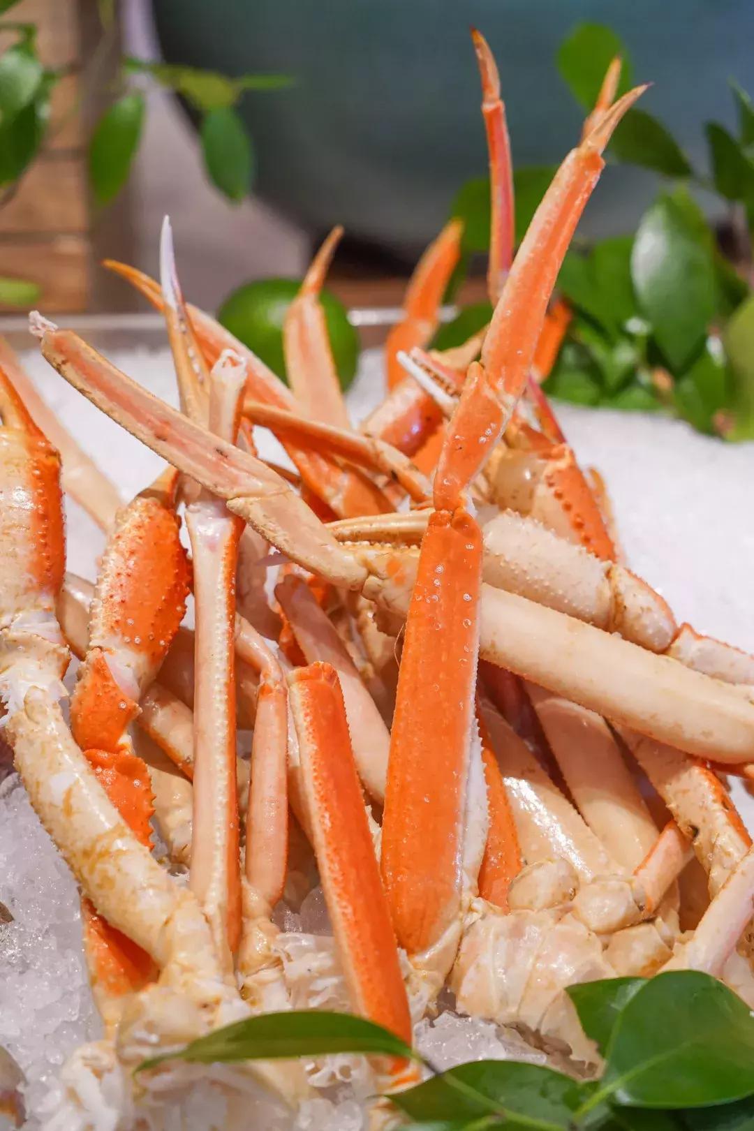 康得思自助餐厅蟹宴,金秋美味的大闸蟹盛宴