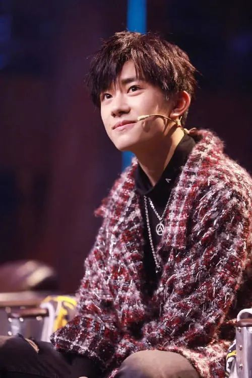 易烊千玺由国民弟弟变成实力演员,易烊千玺真实家境到底如何