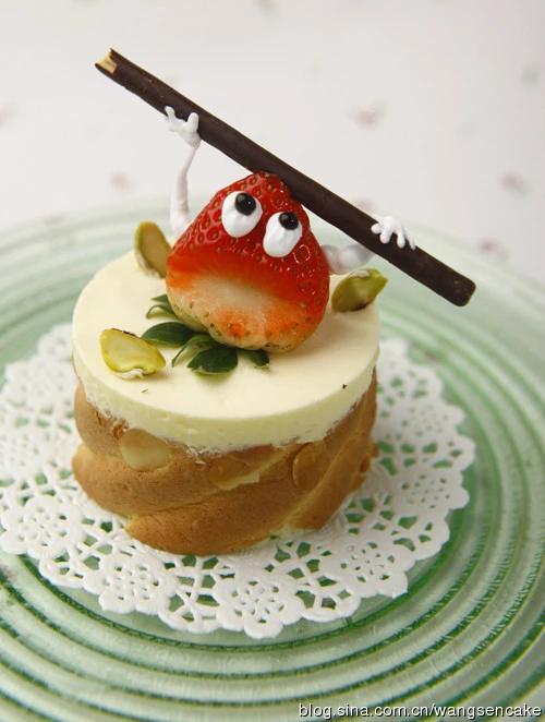 想要做一个简单的蛋糕,想要简单又好吃的蛋糕怎么做