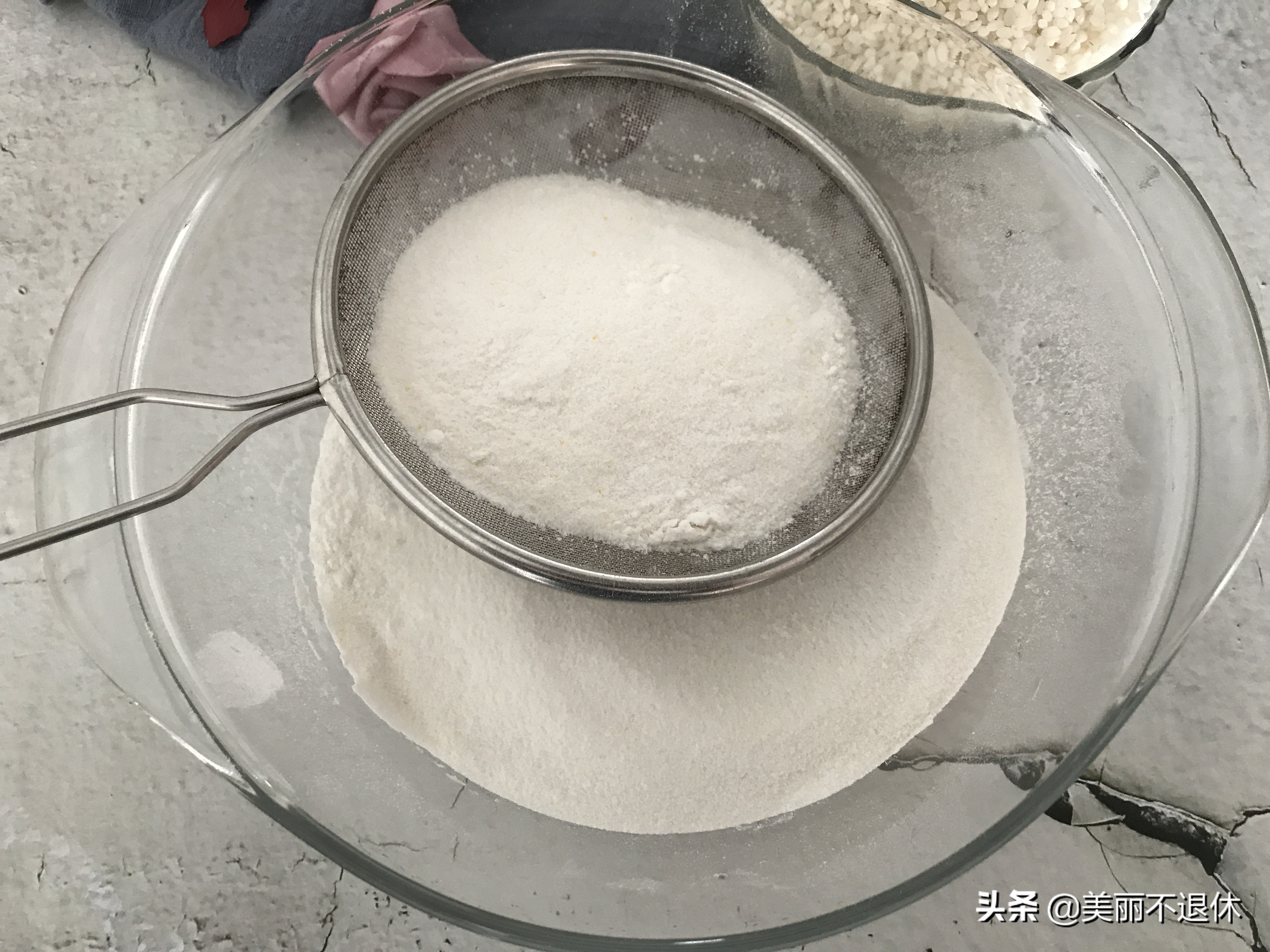 用粘米粉怎样做米发糕好吃又松软,粘米粉怎么做米糕简单又好吃