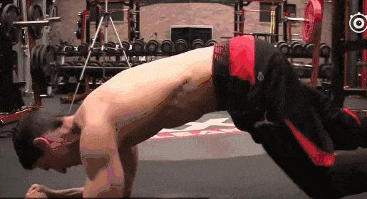 一个动作练出马甲线人鱼线腹肌,鲨鱼线怎么练才能瘦肚子