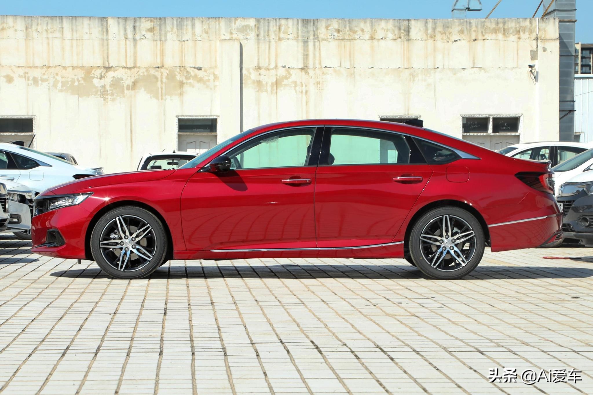 4.4l油耗百公里多少钱,4.4l油耗算不算高