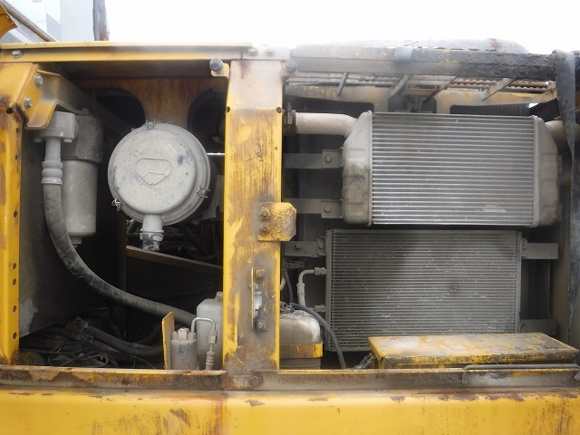 17年小松200挖掘机经典机型,小松pc200-6挖掘机