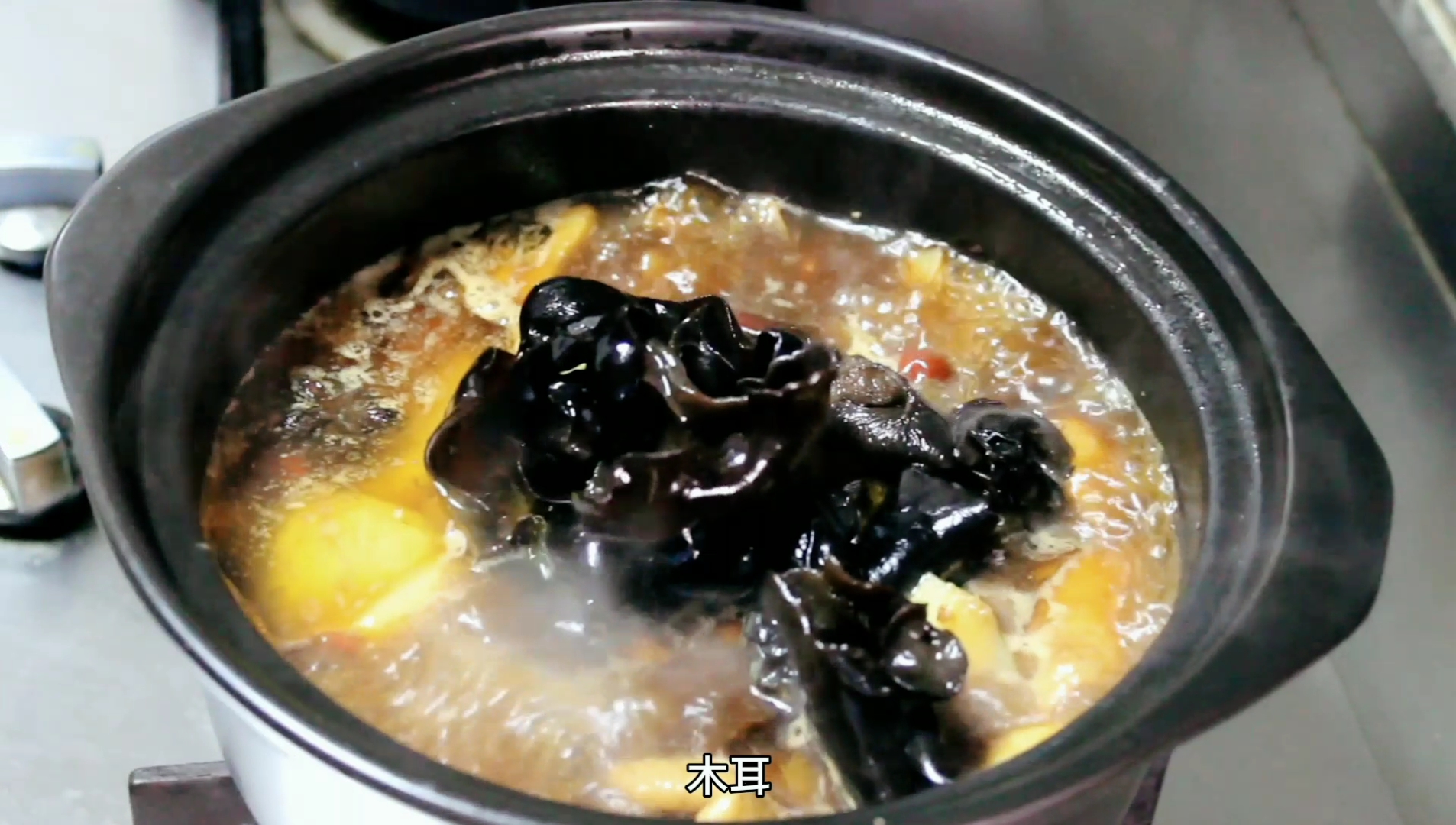 美味下饭的黄焖鸭好吃停不下来,冬瓜焖烧鸭的家庭做法