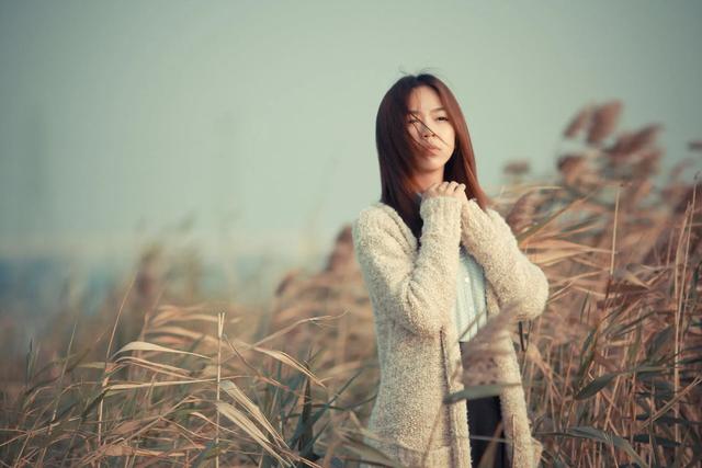 吃粽子看路人反应,吃着粽子看龙舟