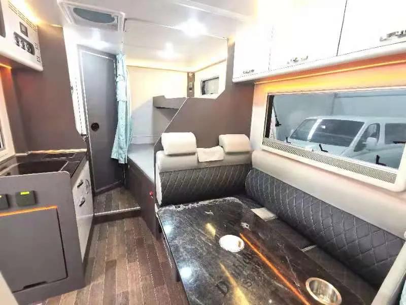 最新款国产依维柯房车,匠心房车