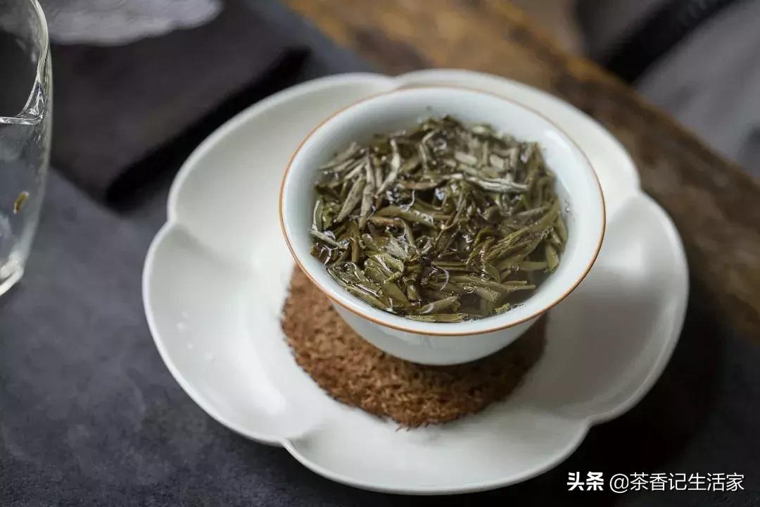 白茶好喝吗什么口感,是不是所有的白茶都是越放越好喝