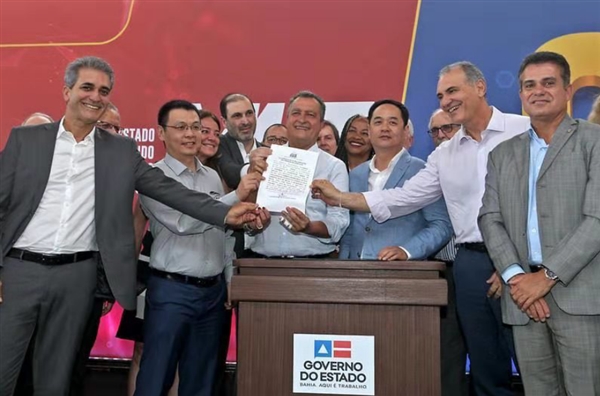 全球首条跨海云轨列车,全球首条比亚迪云轨