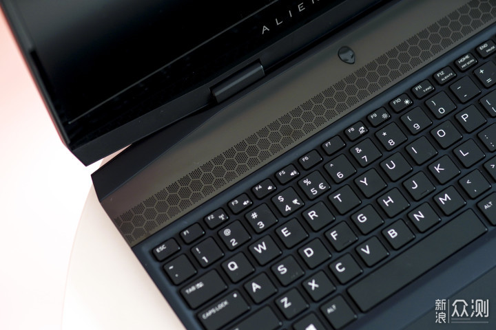 alienware外星人笔记本入门指南,alienware外星人笔记本顶配