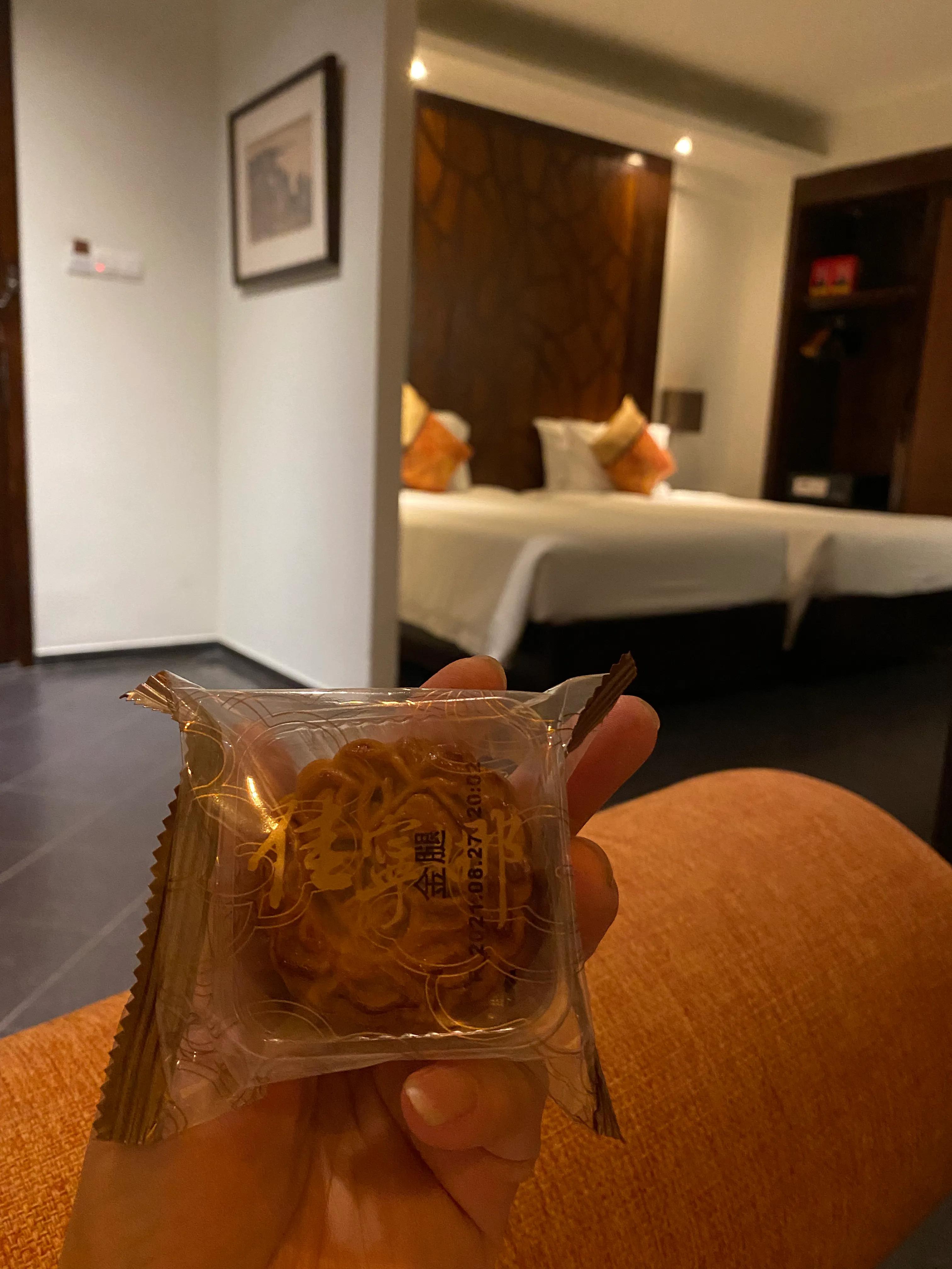 佳宁娜金翡翠拔丝月饼好吃吗,佳宁娜潮式迷你鸳鸯月饼多少钱