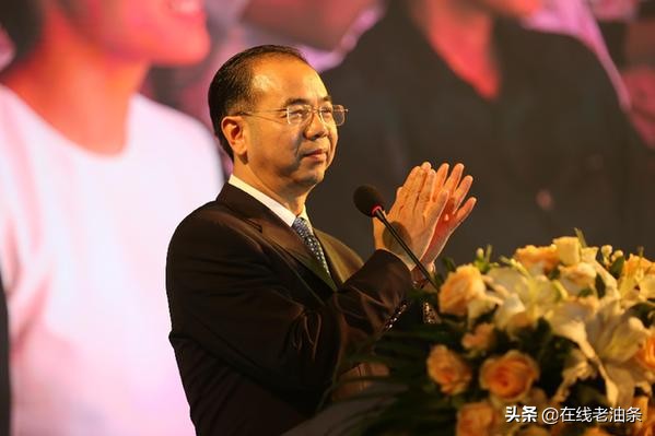 中国近20年首富现状,中国最惨首富32岁起家