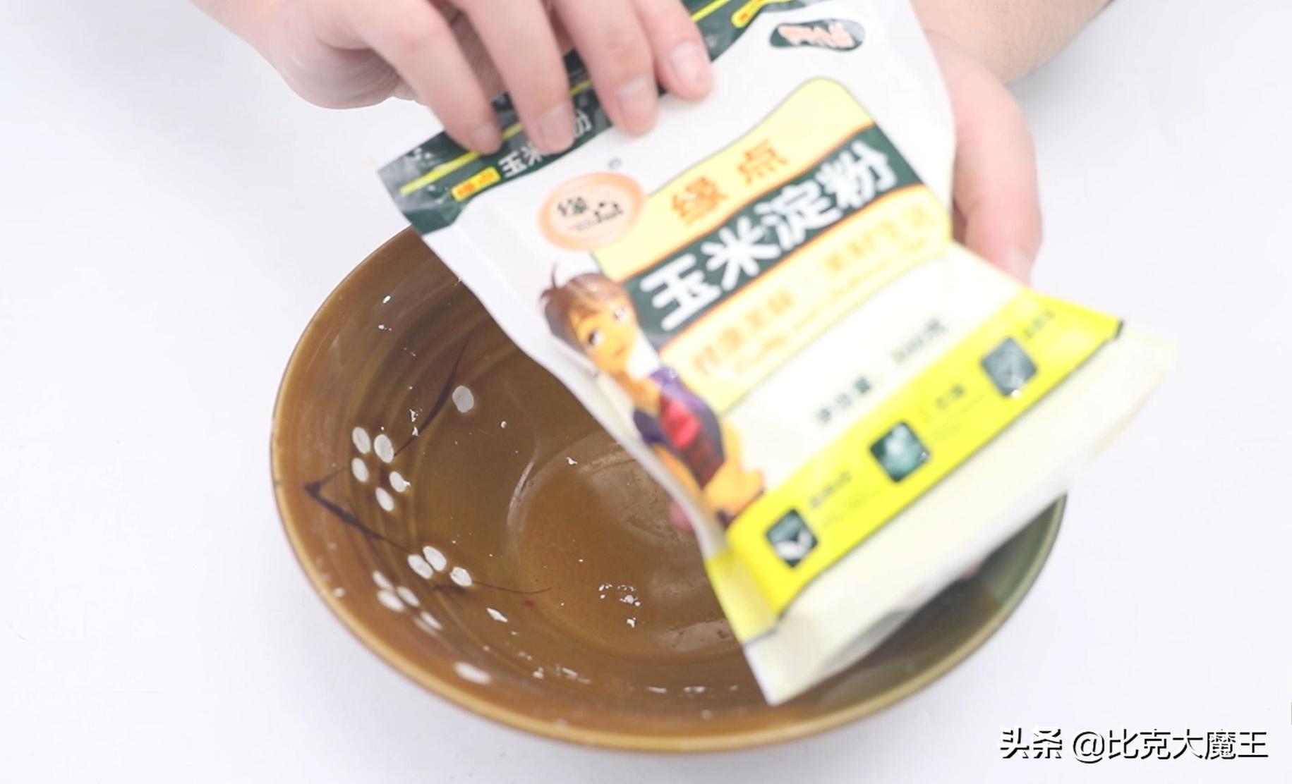 贴春联如何去胶带留下的粘胶,贴春联怎么牢固又省胶带