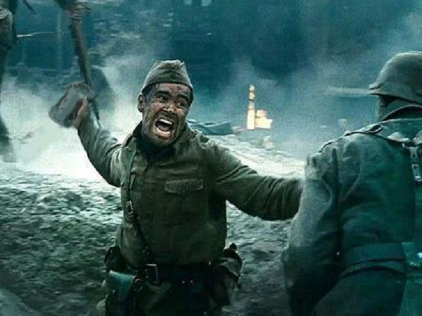 苏联二战吃黑面包 (一个德军给苏联士兵面包的电影)