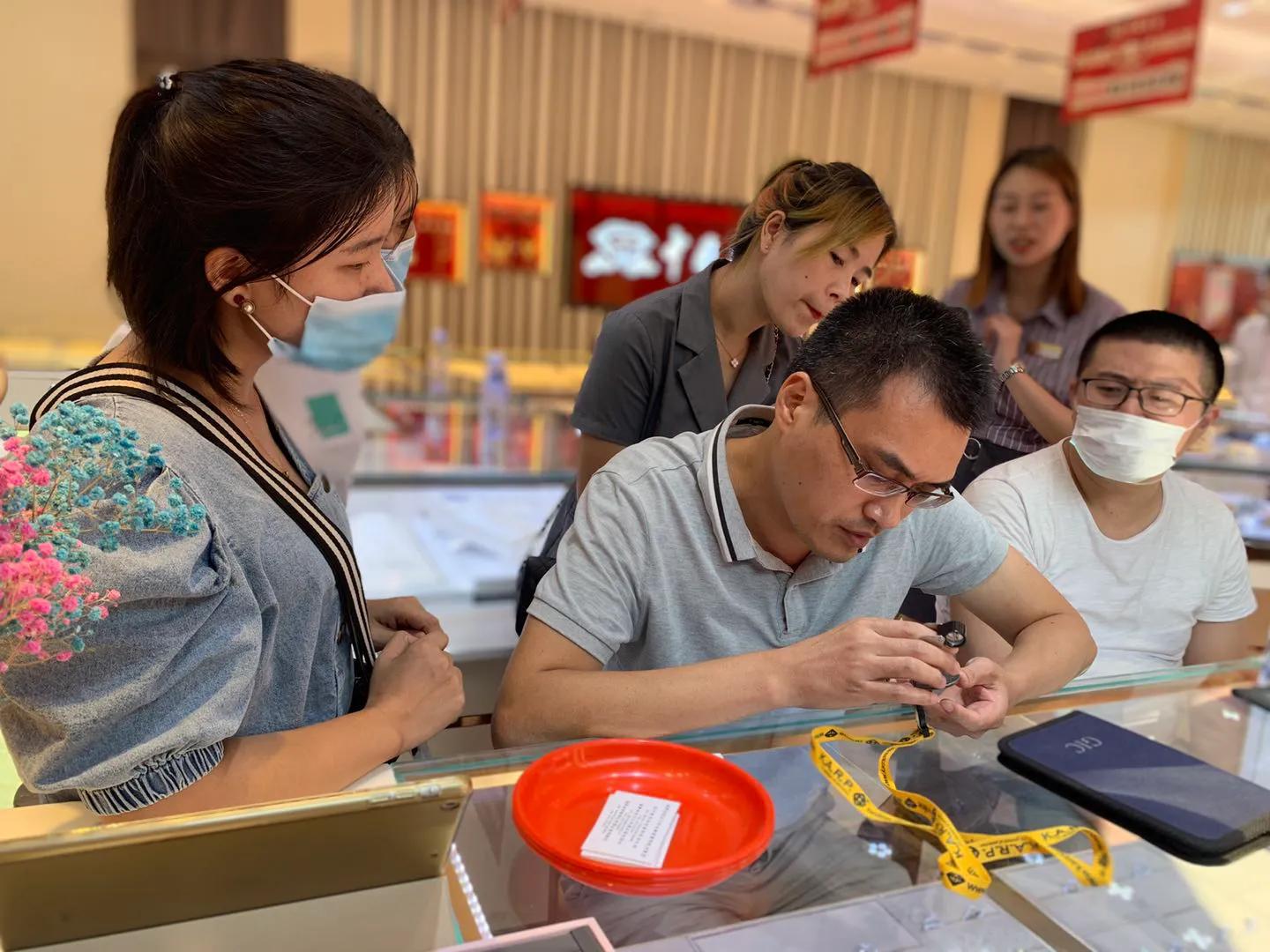 黄金珠宝真不真?来福州东二环泰禾免费检测