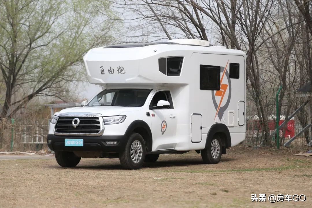 2.0t自动挡四驱越野房车13万左右,2.0t发动机8at轻卡房车