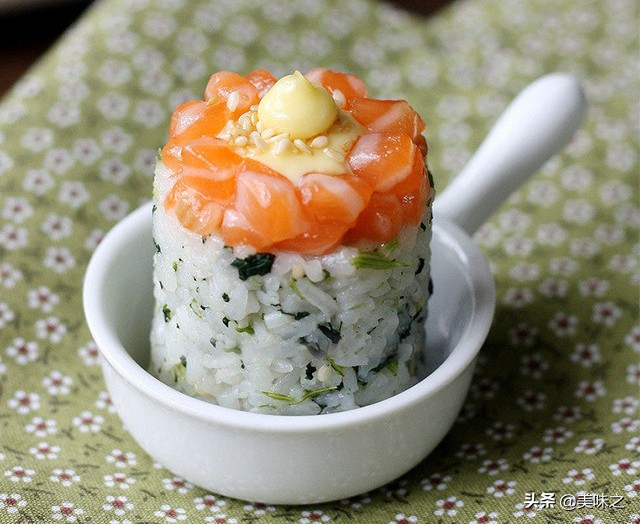 简单又好吃的饭团的做法,好吃饭团的家常做法