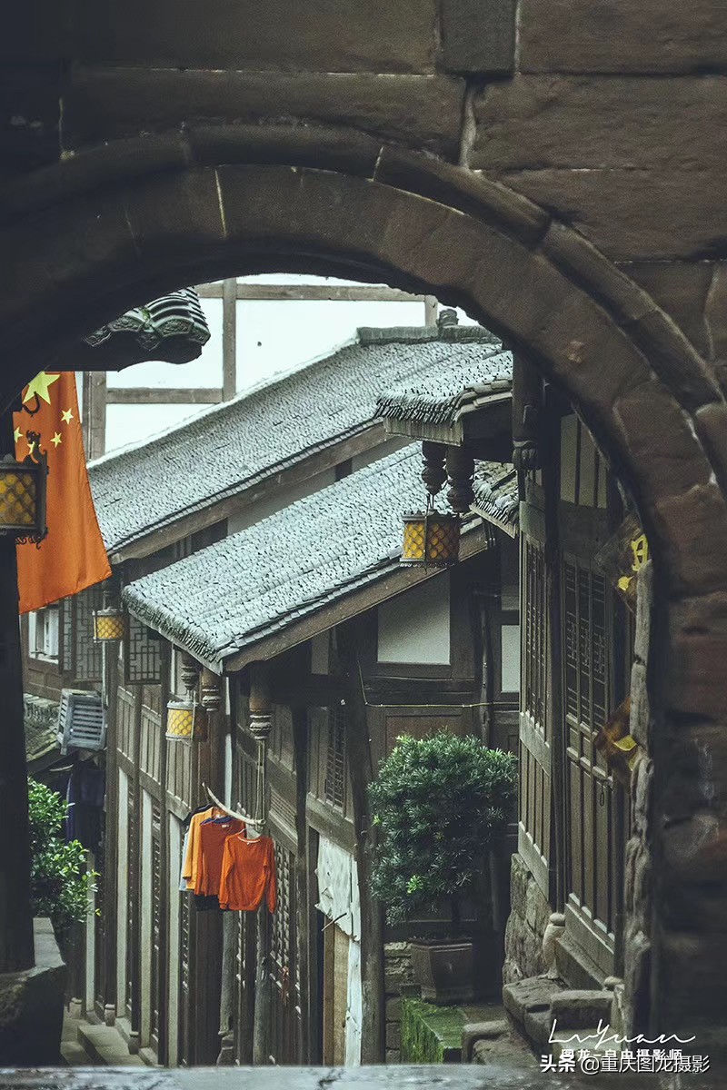 古镇怎么拍照片人像,拍古镇有哪些摄影技巧