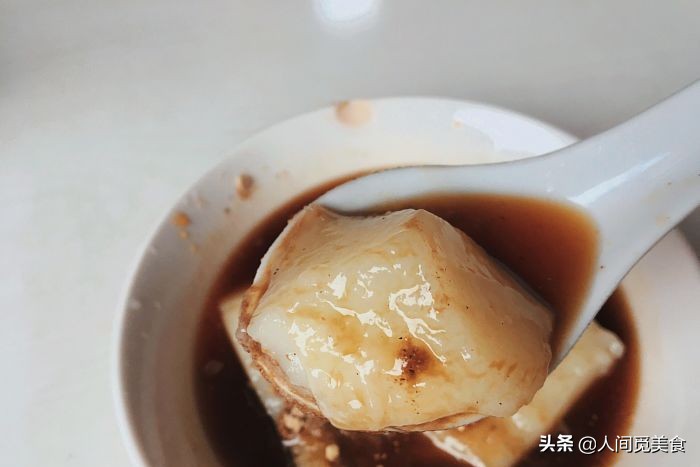 重庆大学城凉糕,重庆街边凉糕