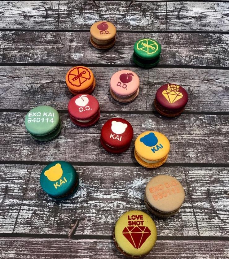 SM偷学爱丽制作EXO周边，粉色马卡龙直击少女心，压岁钱保不住了