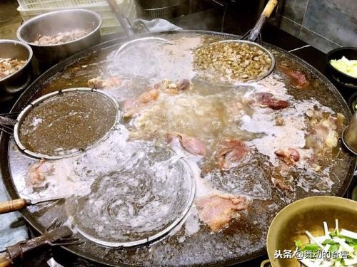 乐山苏稽古镇跷脚牛肉的来历,乐山苏稽当地人吃的跷脚牛肉