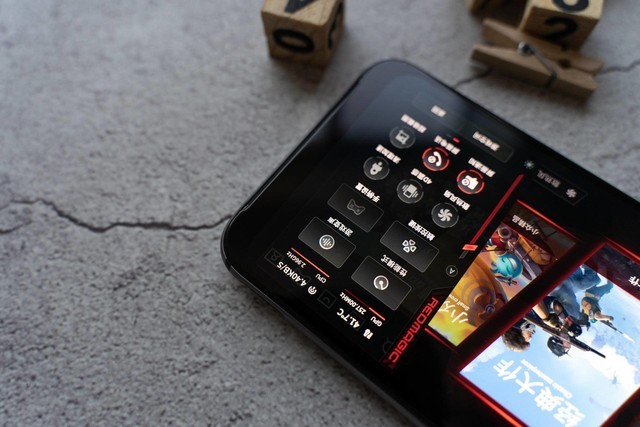 游戏液冷散热,打游戏用风扇还是用散热器好一点