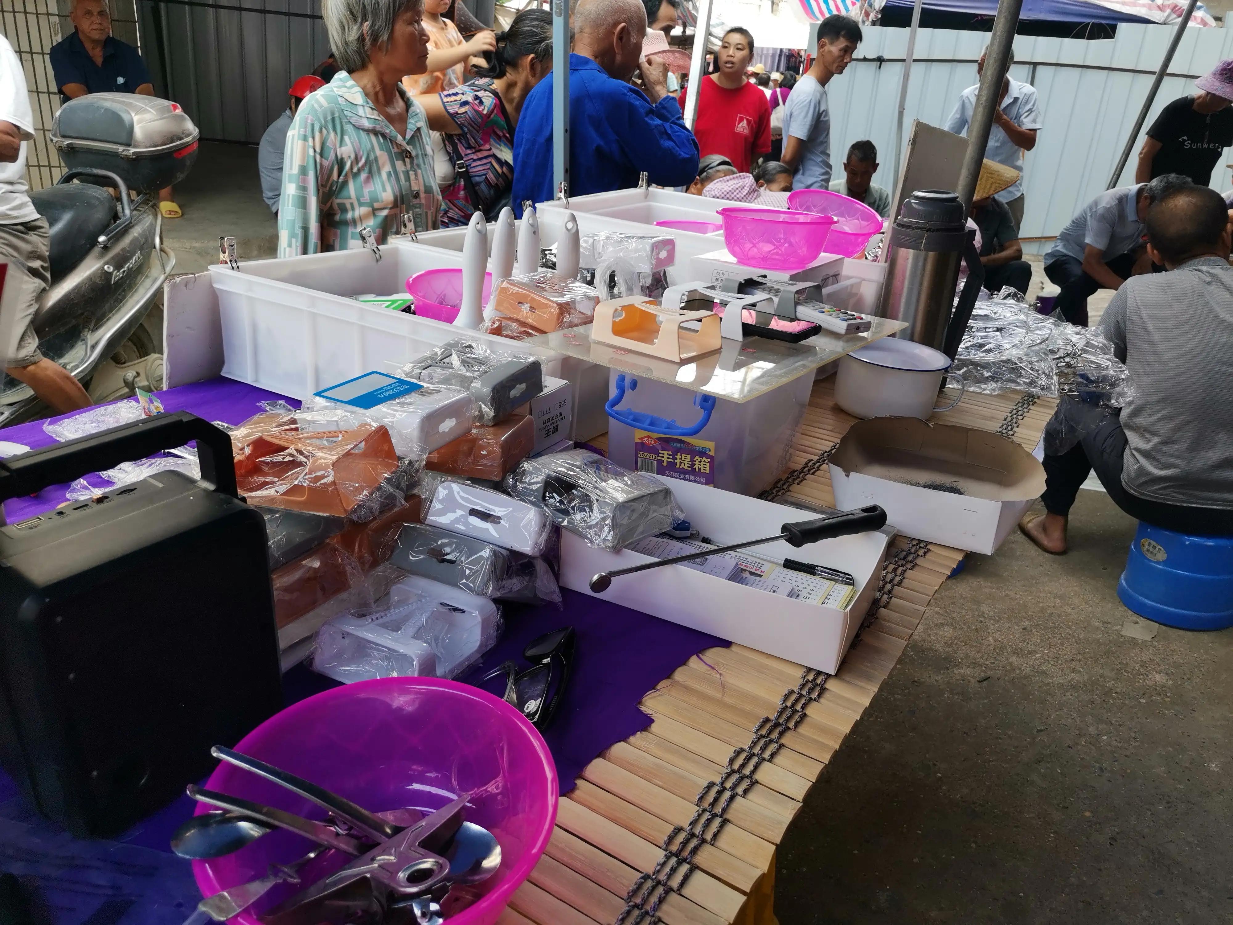 摆摊第11天，地点：百朋镇圩日，扣除油费等开支，挣了110元