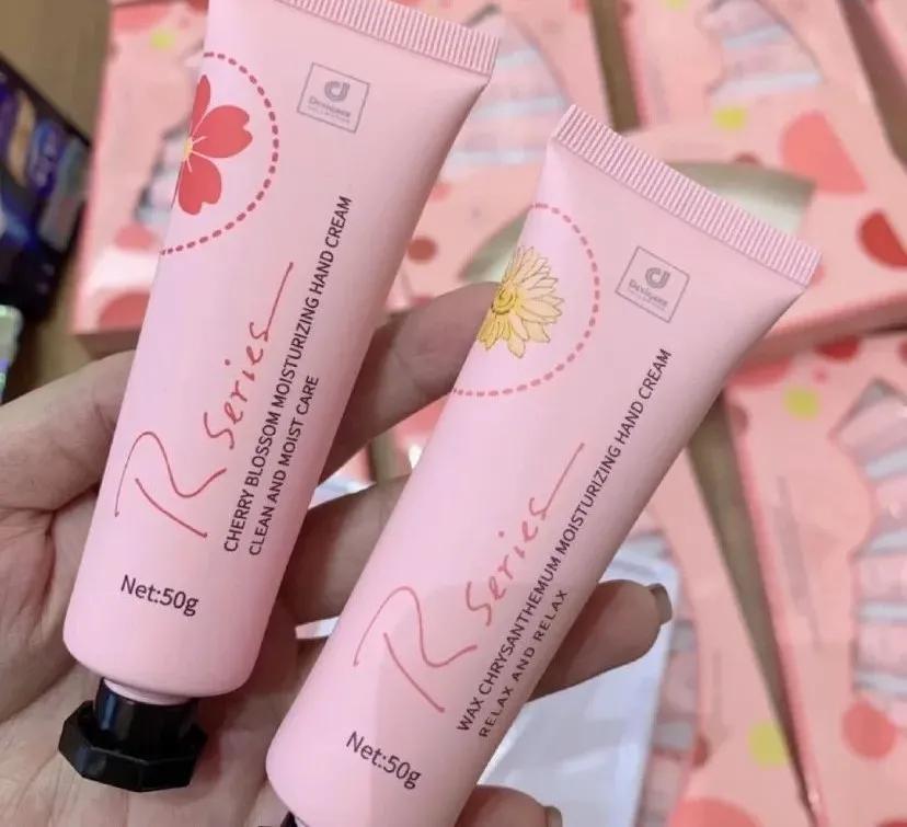 凡士林和保湿水可以一起用吗,凡士林快速变干小妙招