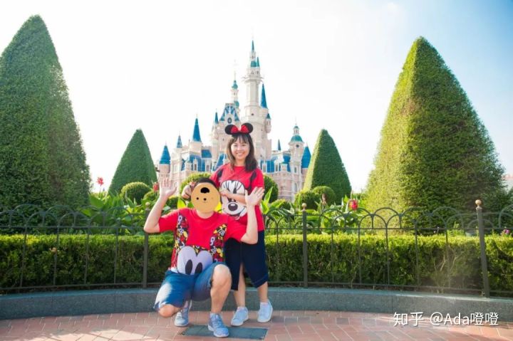 独自带2岁的娃怒刷了10次上海迪士尼，不听我听谁？