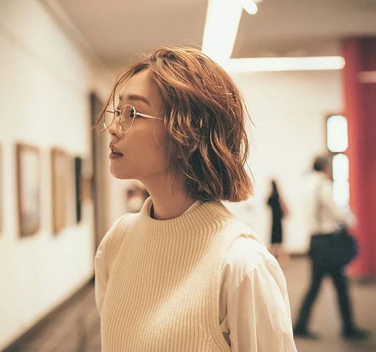 适合黑长直的百搭发型,黑长直的减龄发型