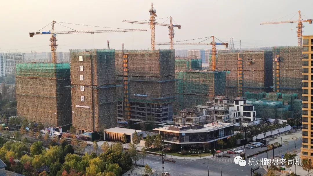 交付了没办房产证可以卖吗,交付一年未办房产证能退房吗