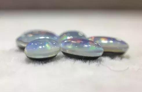 旅游区购买珠宝要注意,旅游买珠宝好吗