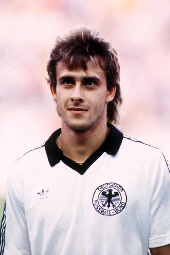 和梅西类似的球员,2006年足球小将梅西